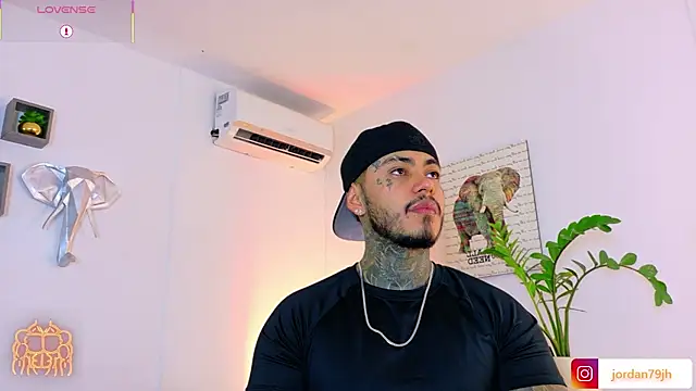 JordanSmiith  online show from 07.11.26