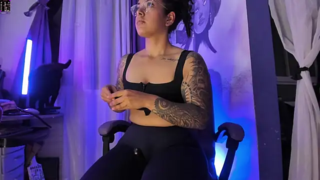 witchviolet online show from 11.24.25