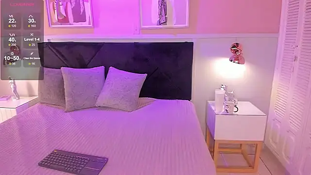 chloe watson  online show from 04.23.26