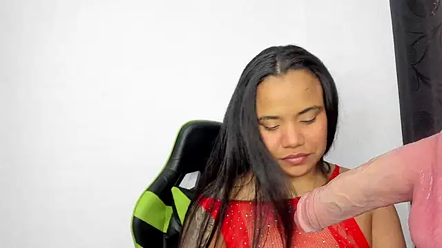 leila 22 online show from 02.11.25