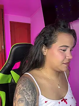 Snapshot of leila_22 chatting on 01.14.26 leila 22 online show from 01.14.26