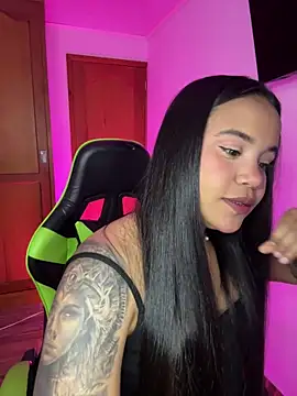 Snapshot of leila_22 chatting on 03.08.26 leila 22 online show from 03.08.26