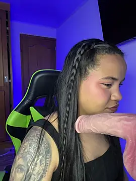 Snapshot of leila_22 chatting on 03.15.26 leila 22 online show from 03.15.26