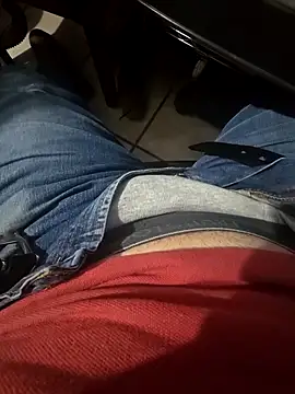 Snapshot of Pnstrokes chatting on 09.25.25 Pnstrokes online show from 09.25.25