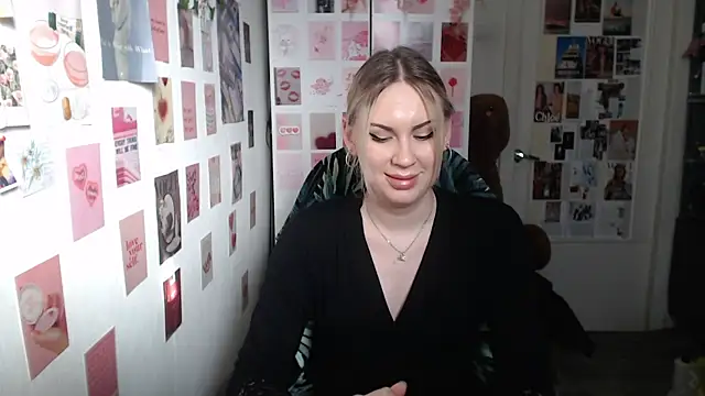 Snapshot of CapriScorpion chatting on 03.16.25 CapriScorpion online show from 03.16.25