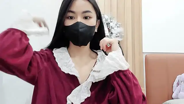 Snapshot of Lita-Julia chatting on 01.11.25 Lita-Julia online show from 01.11.25