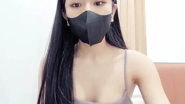 Snapshot of Lita-Julia chatting on 01.24.25 Lita-Julia online show from 01.24.25