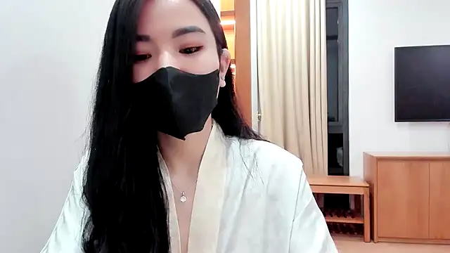 Snapshot of Lita-Julia chatting on 10.14.25 Lita-Julia online show from 10.14.25