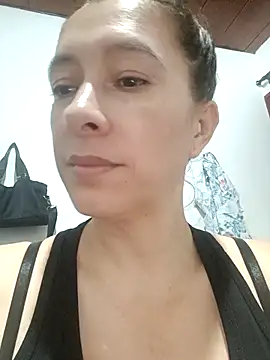 Snapshot of mademonsexy chatting on 02.18.25 mademonsexy online show from 02.18.25