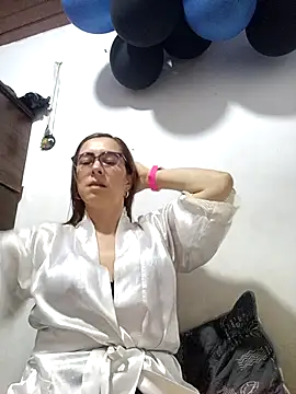 Snapshot of mademonsexy chatting on 09.11.25 mademonsexy online show from 09.11.25