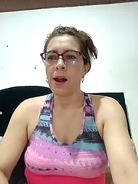 Snapshot of mademonsexy chatting on 09.13.25 mademonsexy online show from 09.13.25