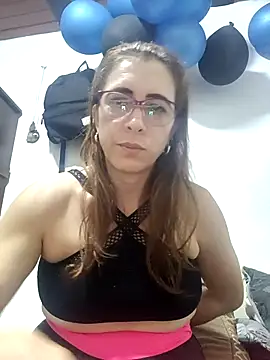 Snapshot of mademonsexy chatting on 09.20.25 mademonsexy online show from 09.20.25