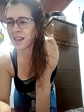 Snapshot of mademonsexy chatting on 09.24.25 mademonsexy online show from 09.24.25