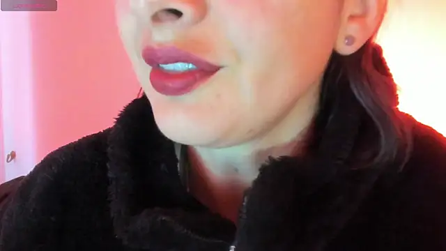 Snapshot of queen_fetish chatting on 11.12.25 queen fetish online show from 11.12.25