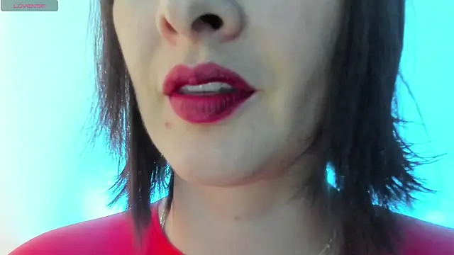 Snapshot of queen_fetish chatting on 11.17.25 queen fetish online show from 11.17.25