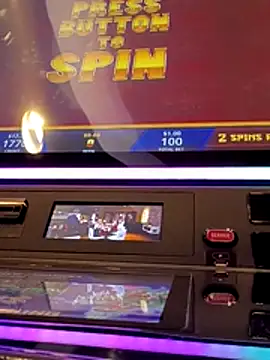 Snapshot of prettyboi6992 chatting on 03.23.26 prettyboi6992 online show from 03.23.26