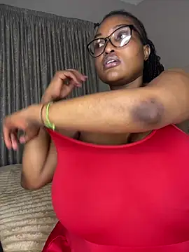 Bustygoddess32 online show from 02.14.26