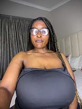 Bustygoddess32 online show from 04.27.26
