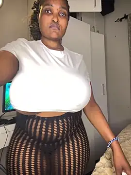 Bustygoddess32 online show from 04.29.26