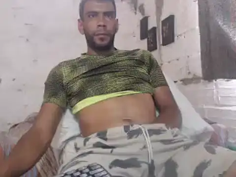 Snapshot of erik_alexander chatting on 01.06.25 erik alexander online show from 01.06.25