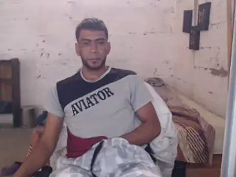 Snapshot of erik_alexander chatting on 02.08.25 erik alexander online show from 02.08.25