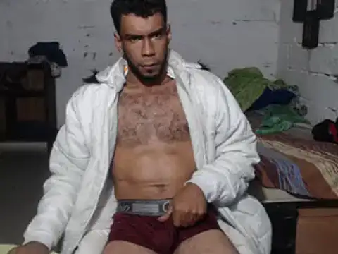 Snapshot of erik_alexander chatting on 02.14.25 erik alexander online show from 02.14.25