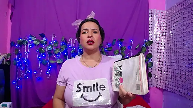 Snapshot of hazel_34 chatting on 02.05.25 hazel 34 online show from 02.05.25