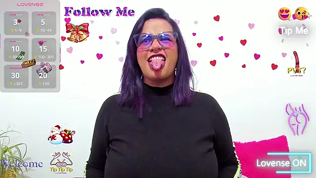 Snapshot of hazel_34 chatting on 11.26.25 hazel 34 online show from 11.26.25