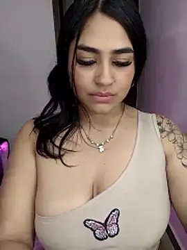 Snapshot of Charlotte_cutee18 chatting on 10.27.25 Charlotte cutee18 online show from 10.27.25