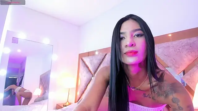 Snapshot of Jennalove_ chatting on 09.25.25 Jennalove online show from 09.25.25