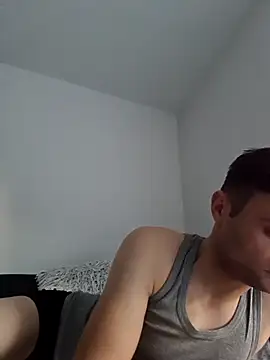 Snapshot of suarez1235 chatting on 10.30.25 suarez1235 online show from 10.30.25