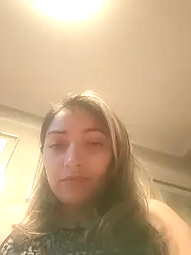 Snapshot of claudia chatting on 01.29.25 claudia online show from 01.29.25