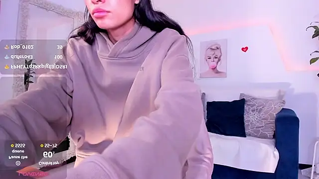 Snapshot of Kim_ev chatting on 03.11.25 Kim ev online show from 03.11.25