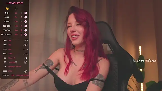 Snapshot of BellaGiaxx chatting on 12.29.24 BellaGiaxx online show from 12.29.24