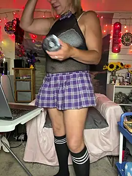 TrenaAnne online show from 06.22.26