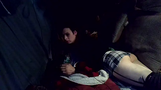 Snapshot of cdressupdiva chatting on 12.20.24 cdressupdiva online show from 12.20.24