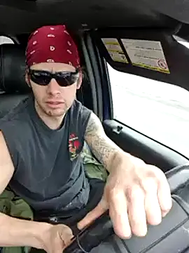 Snapshot of cdressupdiva chatting on 02.20.25 cdressupdiva online show from 02.20.25