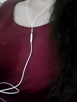 Snapshot of Zanoba-16 chatting on 02.19.25 Zanoba-16 online show from 02.19.25