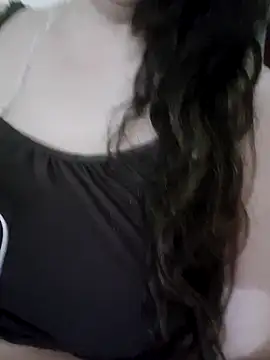 Snapshot of Zanoba-16 chatting on 02.25.25 Zanoba-16 online show from 02.25.25