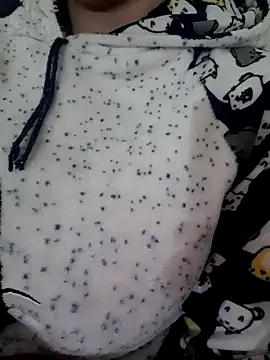 Snapshot of Zanoba-16 chatting on 02.26.25 Zanoba-16 online show from 02.26.25