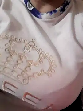 Snapshot of Zanoba-16 chatting on 03.05.25 Zanoba-16 online show from 03.05.25