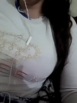 Snapshot of Zanoba-16 chatting on 03.09.25 Zanoba-16 online show from 03.09.25