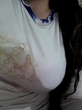 Snapshot of Zanoba-16 chatting on 03.11.25 Zanoba-16 online show from 03.11.25