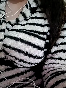 Snapshot of Zanoba-16 chatting on 03.14.25 Zanoba-16 online show from 03.14.25