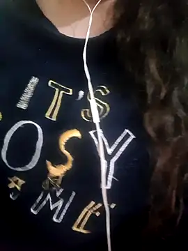 Snapshot of Zanoba-16 chatting on 03.17.25 Zanoba-16 online show from 03.17.25