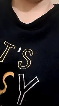 Snapshot of Zanoba-16 chatting on 03.22.25 Zanoba-16 online show from 03.22.25