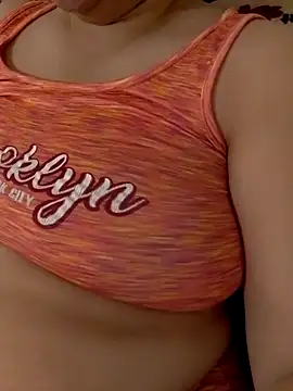 Snapshot of Zanoba-16 chatting on 09.17.25 Zanoba-16 online show from 09.17.25