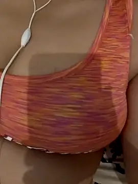 Snapshot of Zanoba-16 chatting on 09.22.25 Zanoba-16 online show from 09.22.25