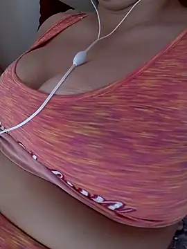 Snapshot of Zanoba-16 chatting on 09.23.25 Zanoba-16 online show from 09.23.25