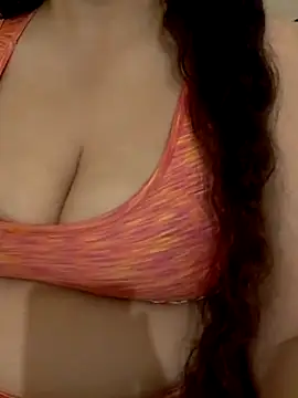 Snapshot of Zanoba-16 chatting on 11.02.25 Zanoba-16 online show from 11.02.25